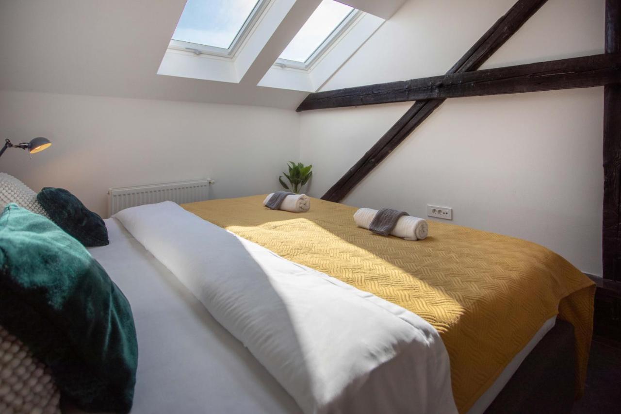 Kvaternik Square Rooms Zagabria Esterno foto